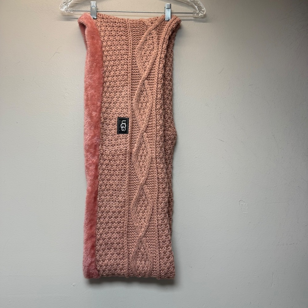 UGG Australia Infinity Scarf Womens OS‎ Rose Pink Excellent Cable Knit Faux Fur